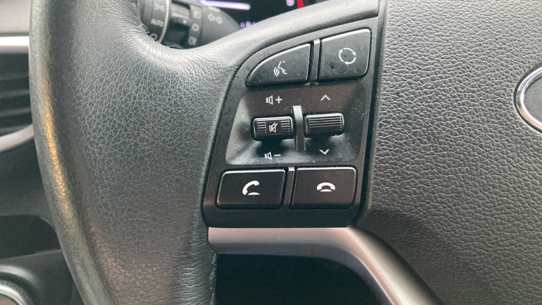 Hyundai Tucson 2.0 CRDi 48V MHD Premium SE 5dr 4WD DCT Diesel Estate